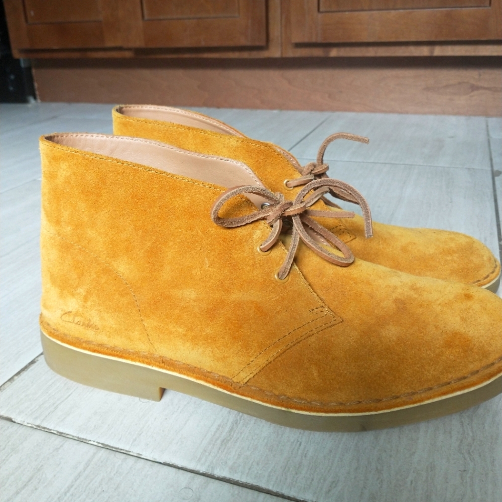 Clark's Men's Desert Boot 2 - 9.5M Ochre Suede - Picture 2 of 6